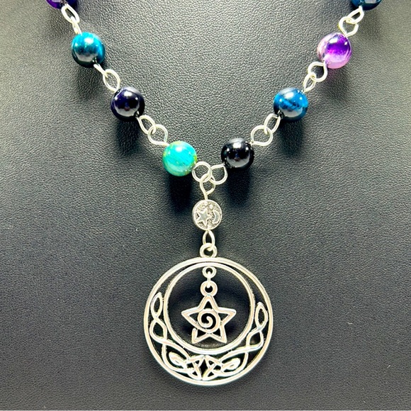 Handmade Celtic Star Pendant Necklace with Natural Tiger Eye Stones! - Picture 6 of 9